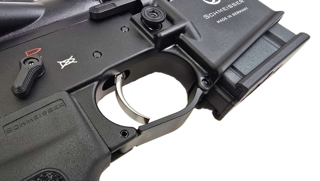 Schmeisser Gewehr, schwarz, seitliche Ansicht.