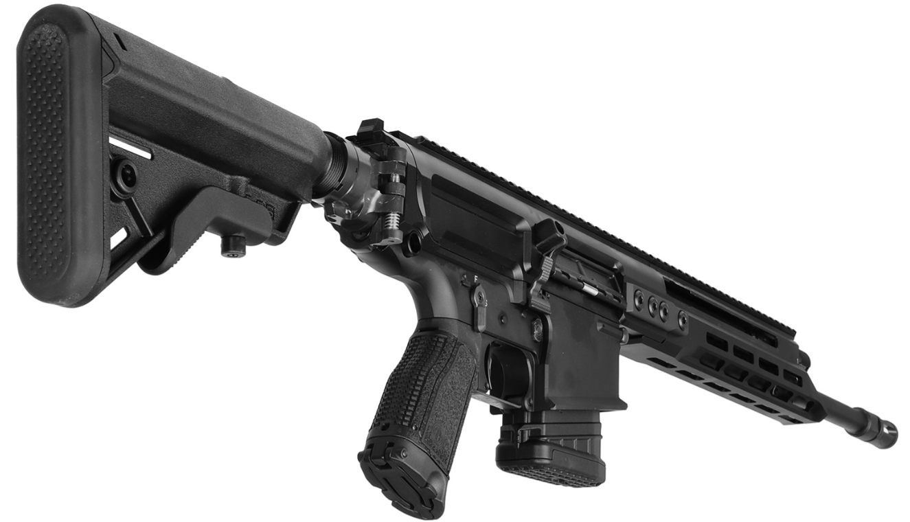 Schwarzes Selbstladegewehr mit Magazin