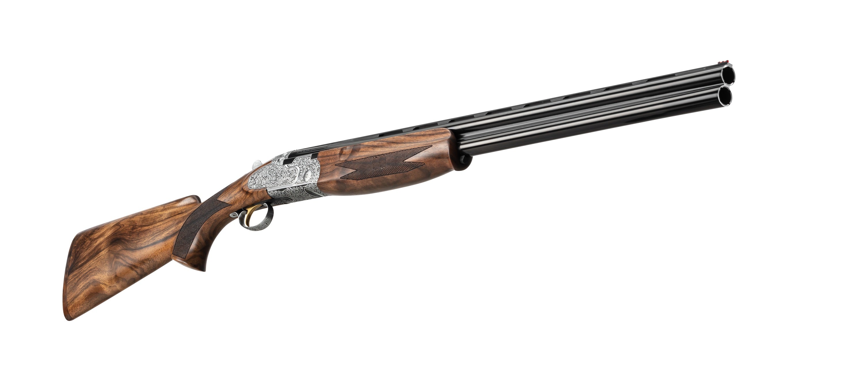 Doppelflinte mit Holzschaft und verzierten Metallelementen.