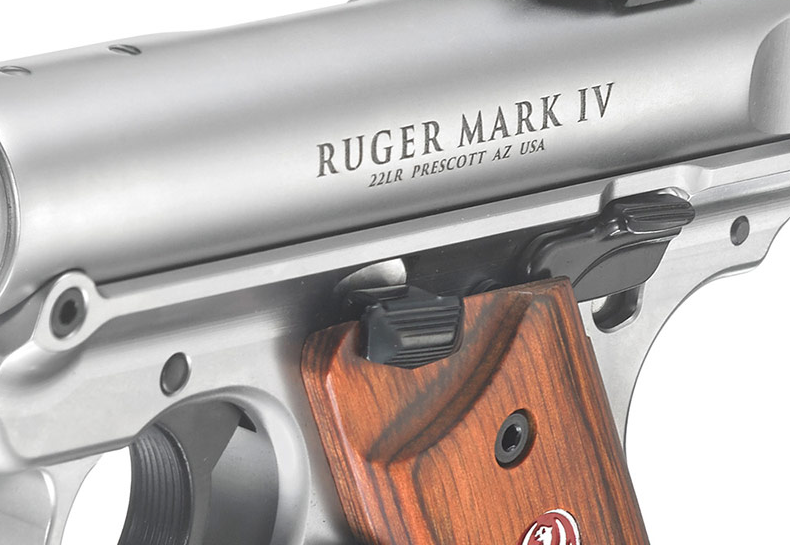 Silberne Ruger-Pistole seitlich