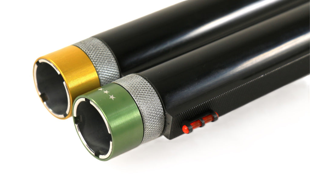 Brenner Jagdflinte mit Holzschaft.