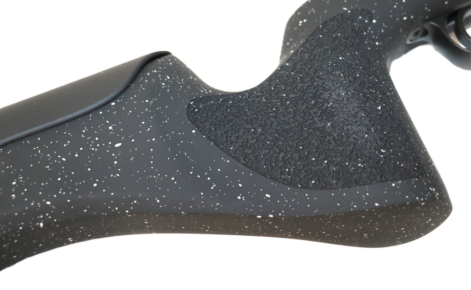 Schwarzes CZ-Gewehr mit Zielfernrohr.