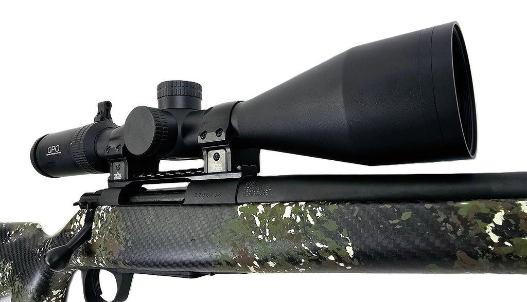 HOWA Gewehr mit Zielfernrohr, Schalldämpfer.