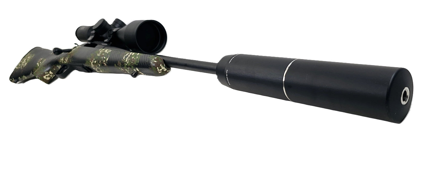 HOWA Gewehr mit Zielfernrohr, Schalldämpfer.