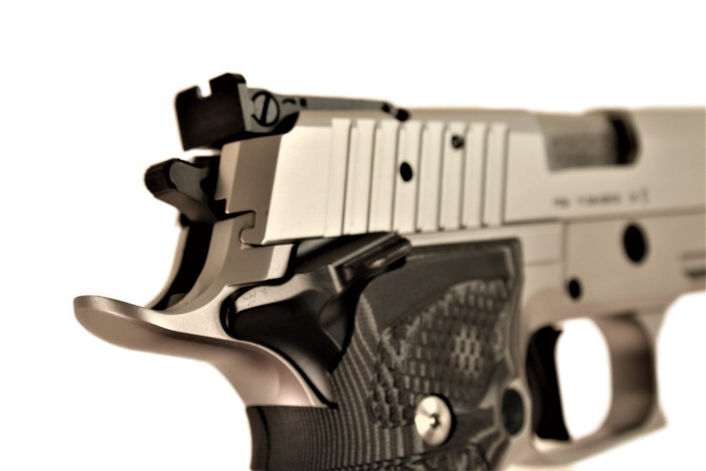 SIG SAUER Pistole, seitliche Ansicht.