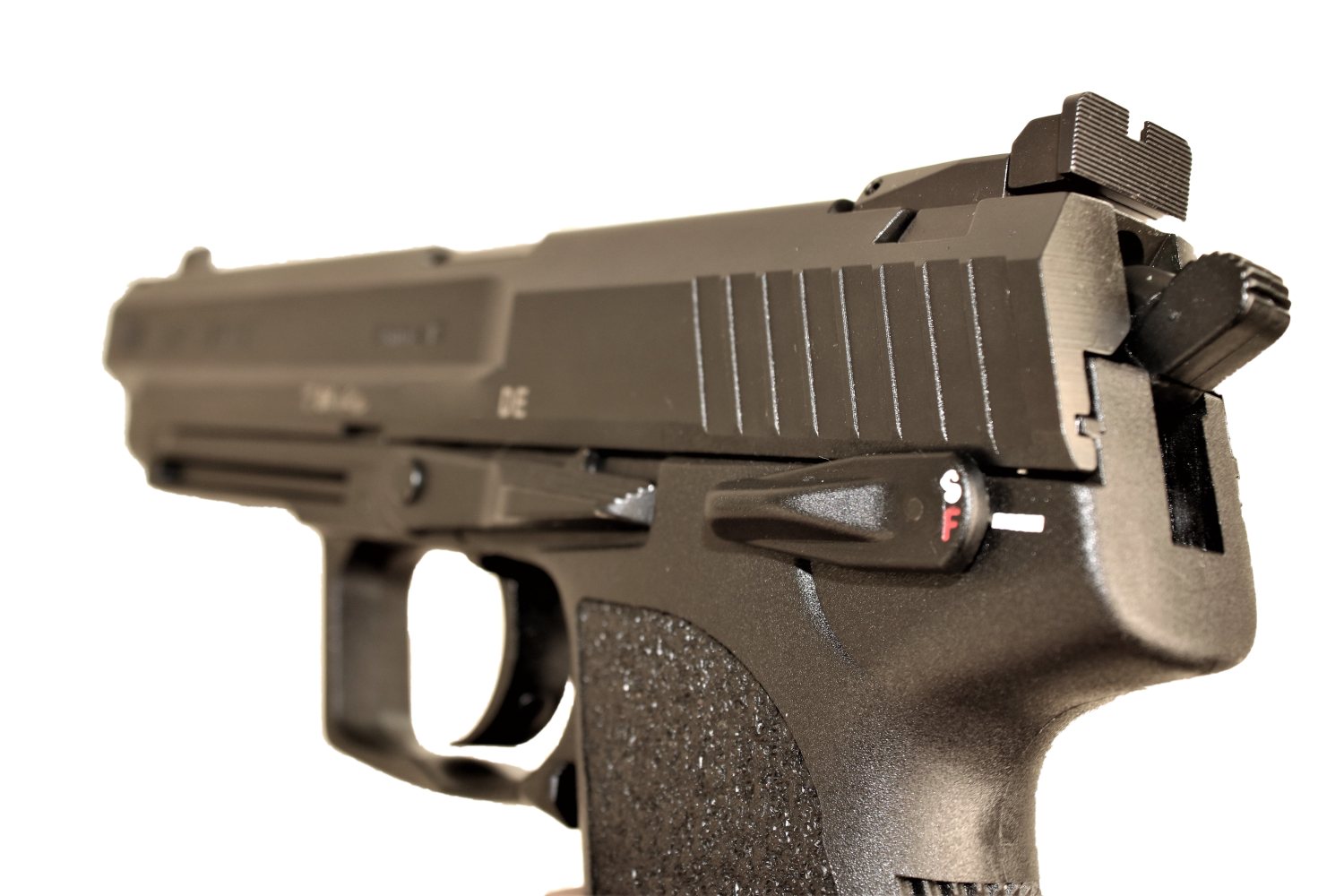 Heckler & Koch Pistole, seitlich.