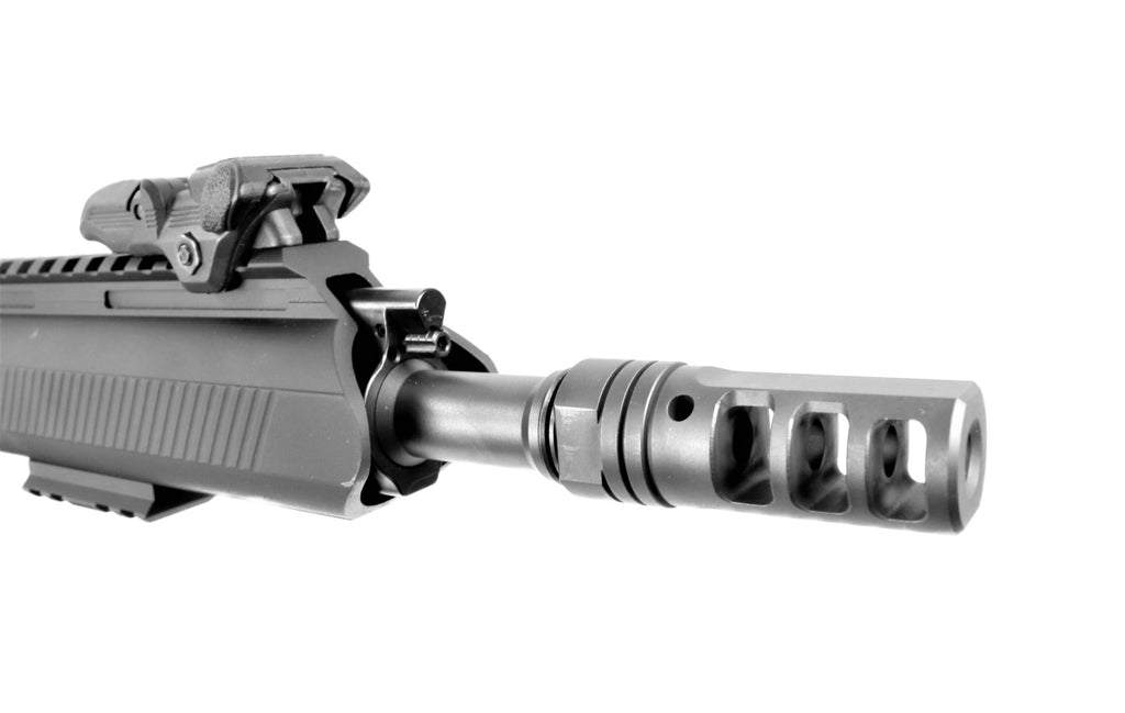 Schmeisser Gewehr, schwarz, taktisch, kompakt.