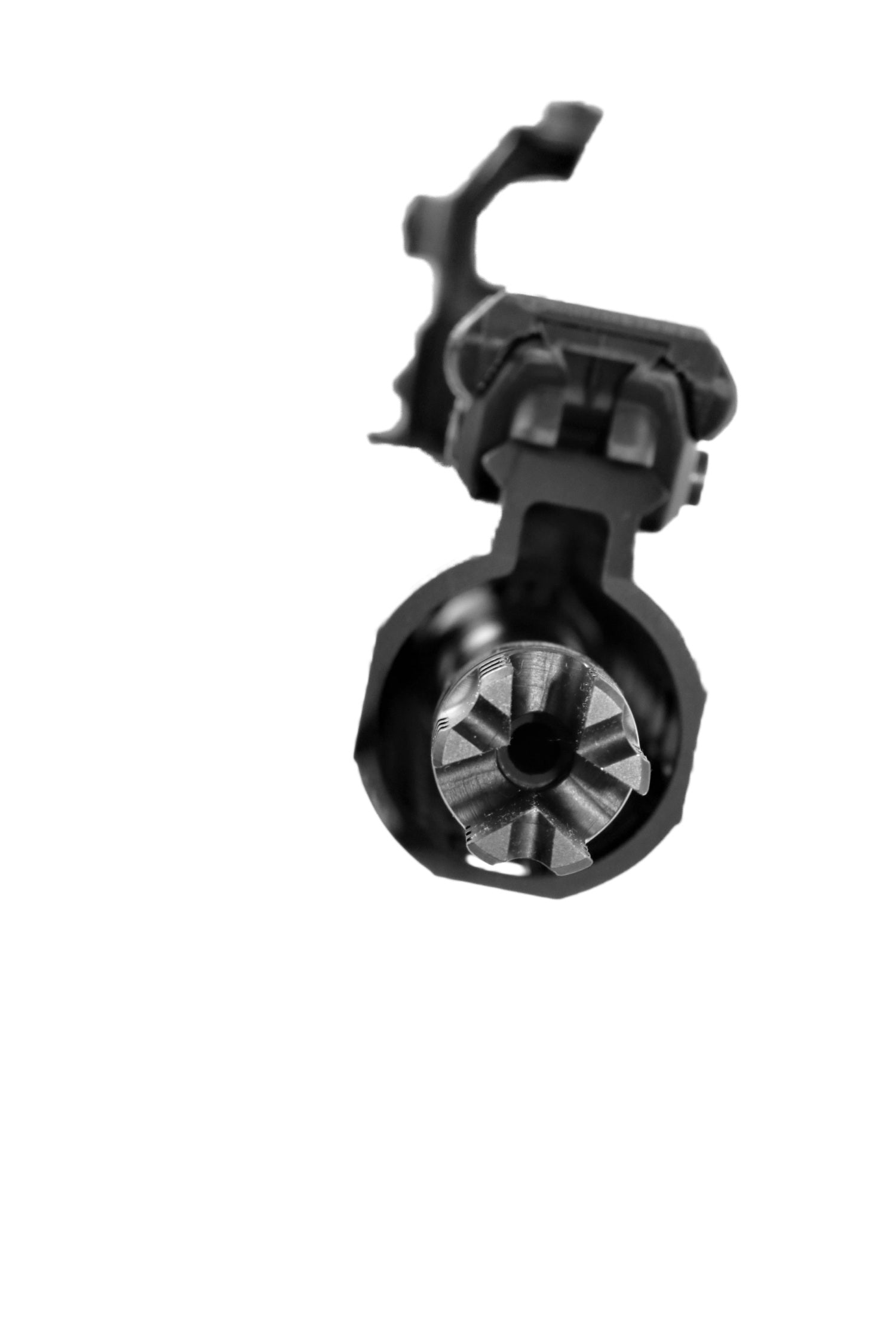 Schmeisser Gewehr, schwarz, seitliche Ansicht.