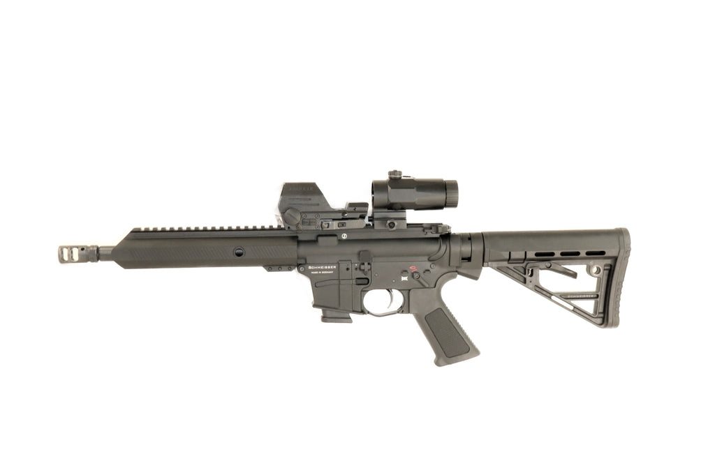 Schmeisser Gewehr, schwarzes Design.