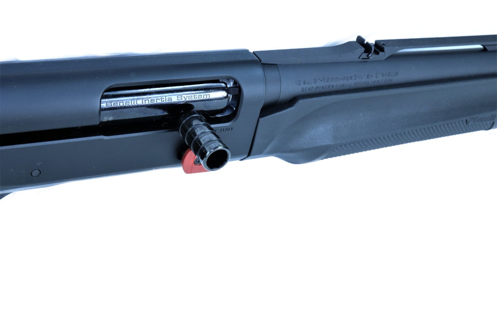 Benelli Schrotflinte, schwarzes Design.