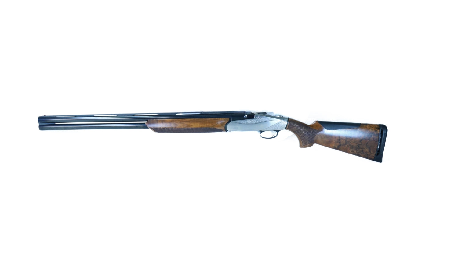 Benelli Jagdflinte mit Holzschaft.