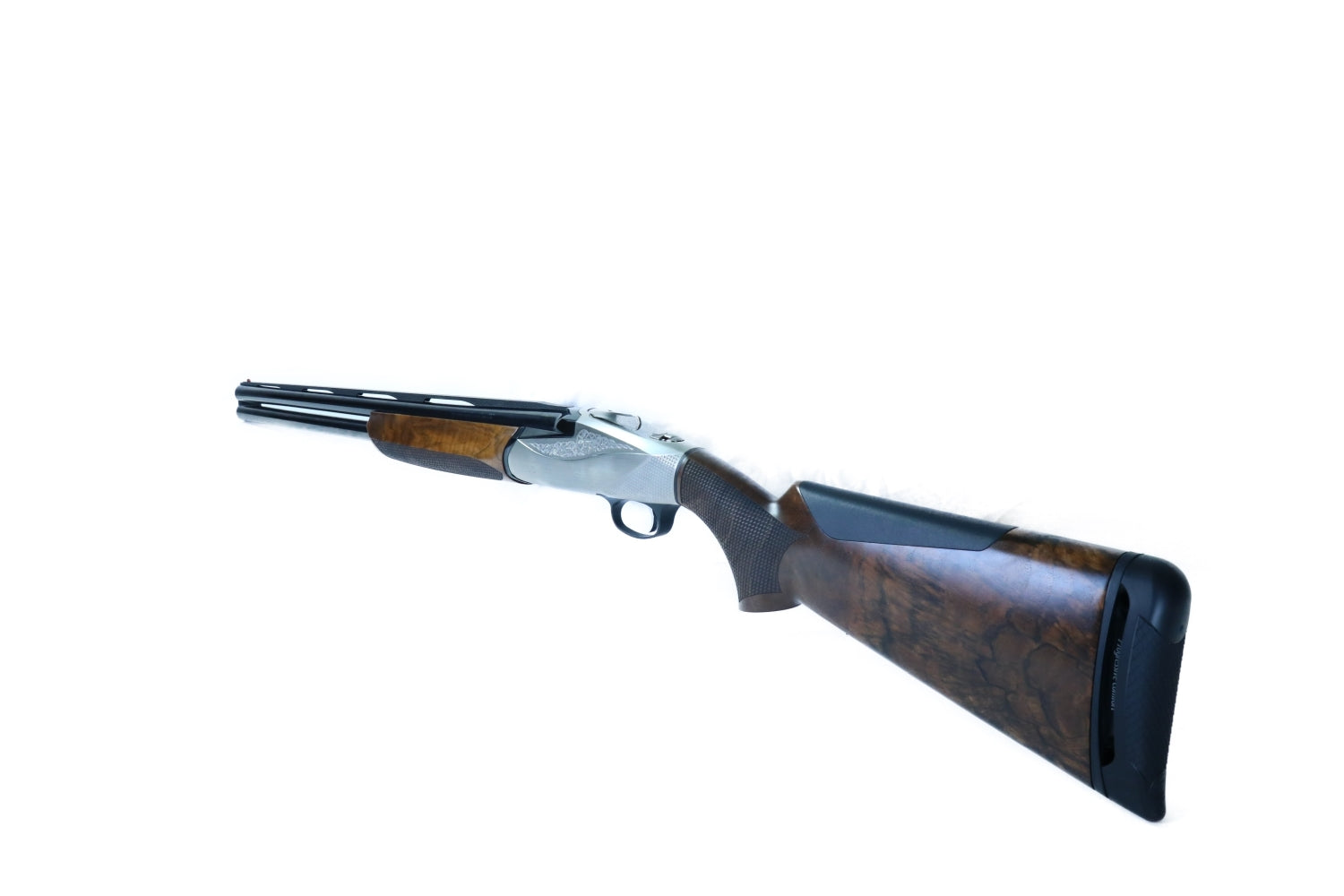 Benelli Jagdflinte mit Holzschaft.