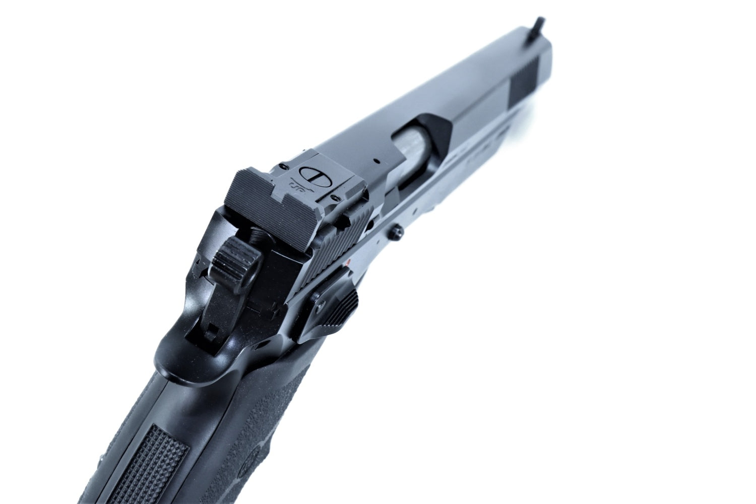 CZ-Pistole mit zwei Magazinen.