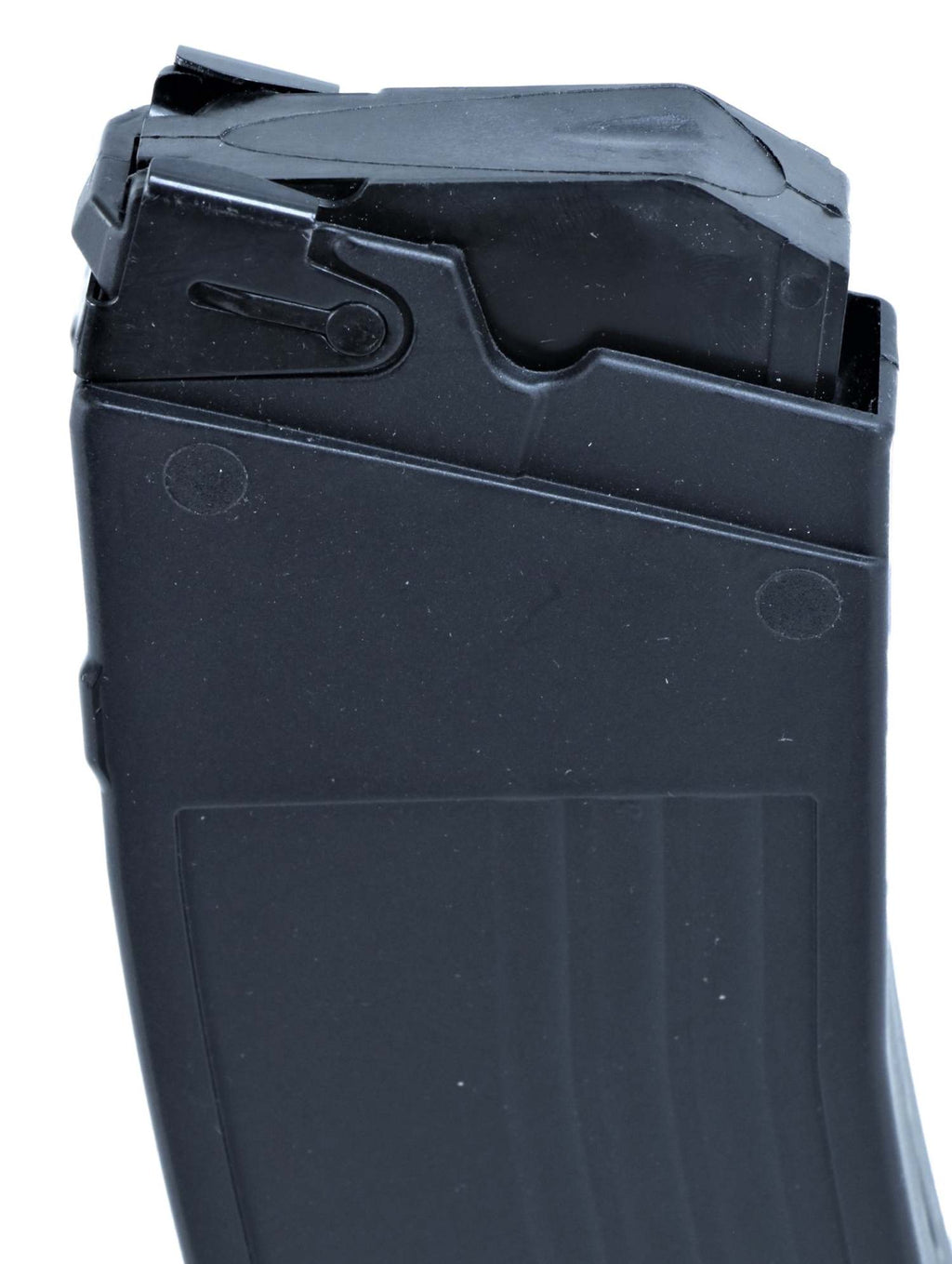 Schwarzes Armsan Gewehrmagazin stehend.