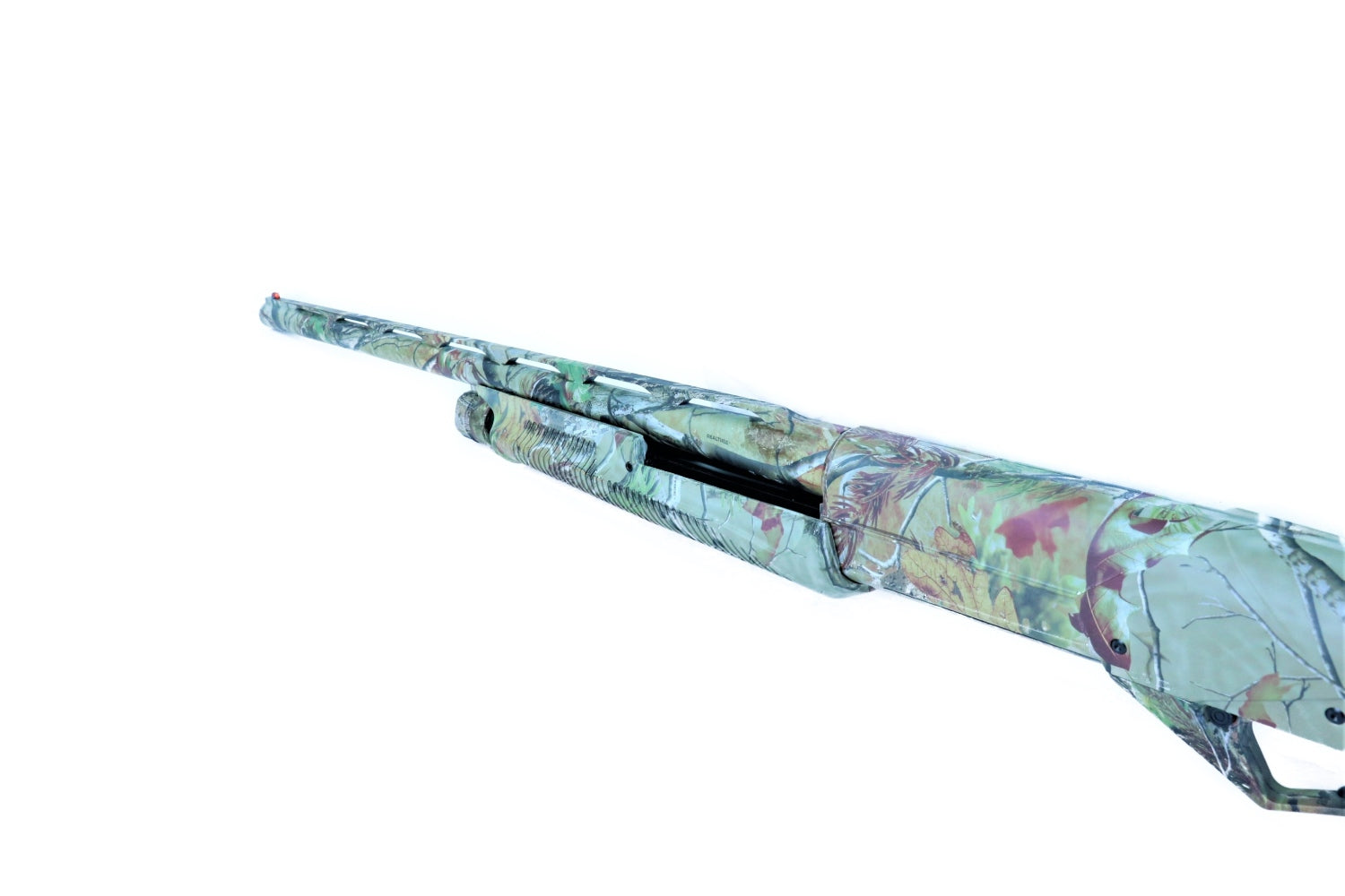 Benelli Gewehr mit Tarnmuster.