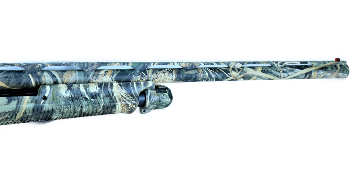 Benelli Gewehr mit Tarnmuster.