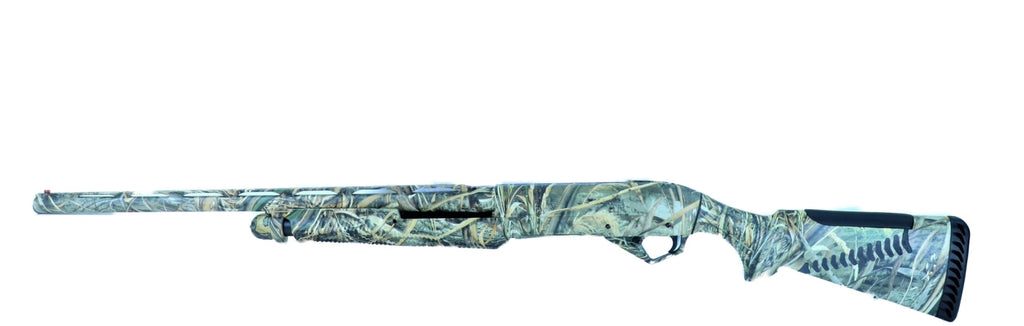 Benelli Gewehr mit Tarnmuster.