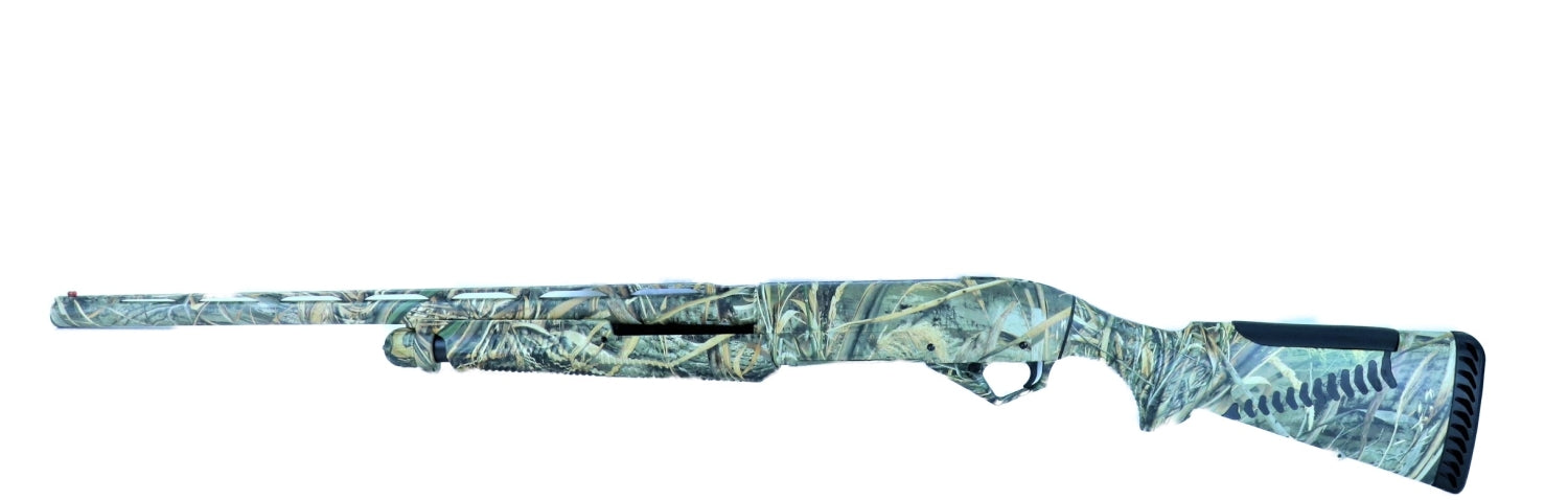 Benelli Gewehr mit Tarnmuster.