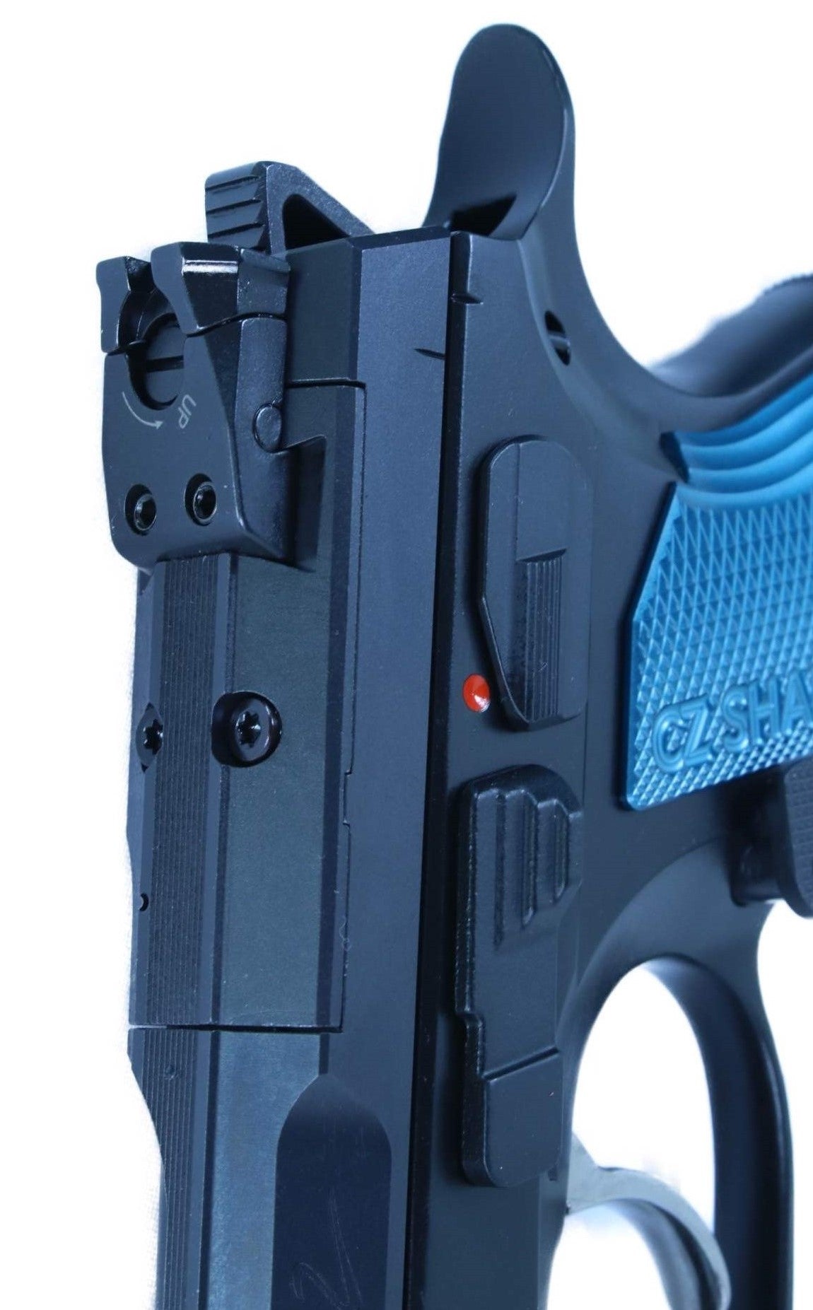 CZ-Pistole mit blauem Griff.