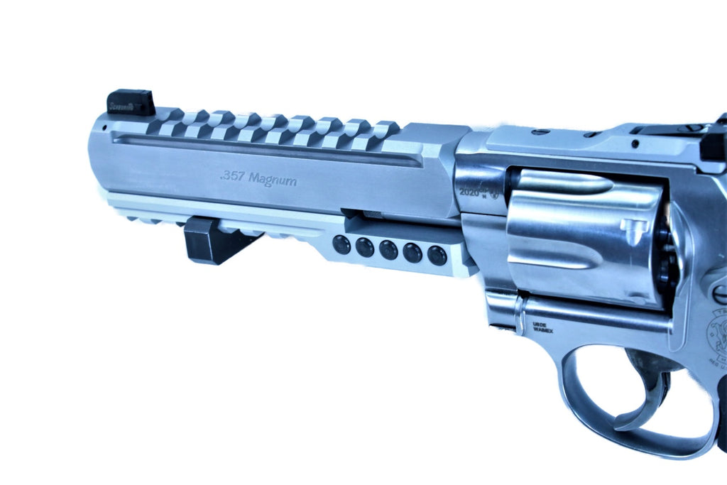 Smith & Wesson Revolver, silber.