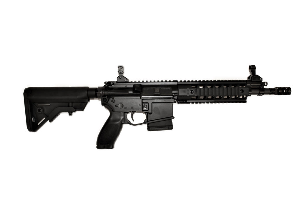 SIG SAUER Gewehr seitlich abgebildet.