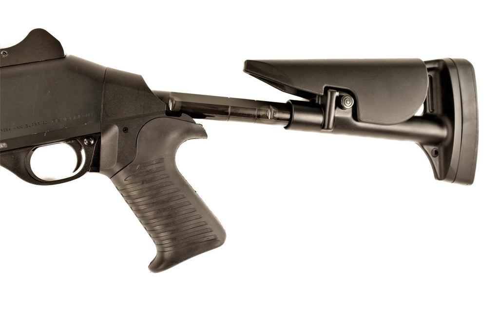 Benelli Schrotflinte mit Pistolengriff.