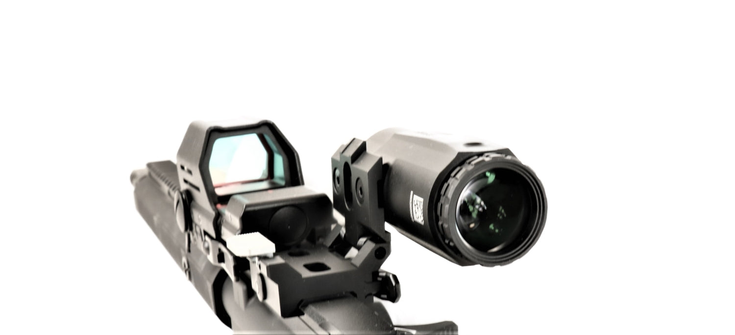 Falke Zielfernrohr und Visier montiert.