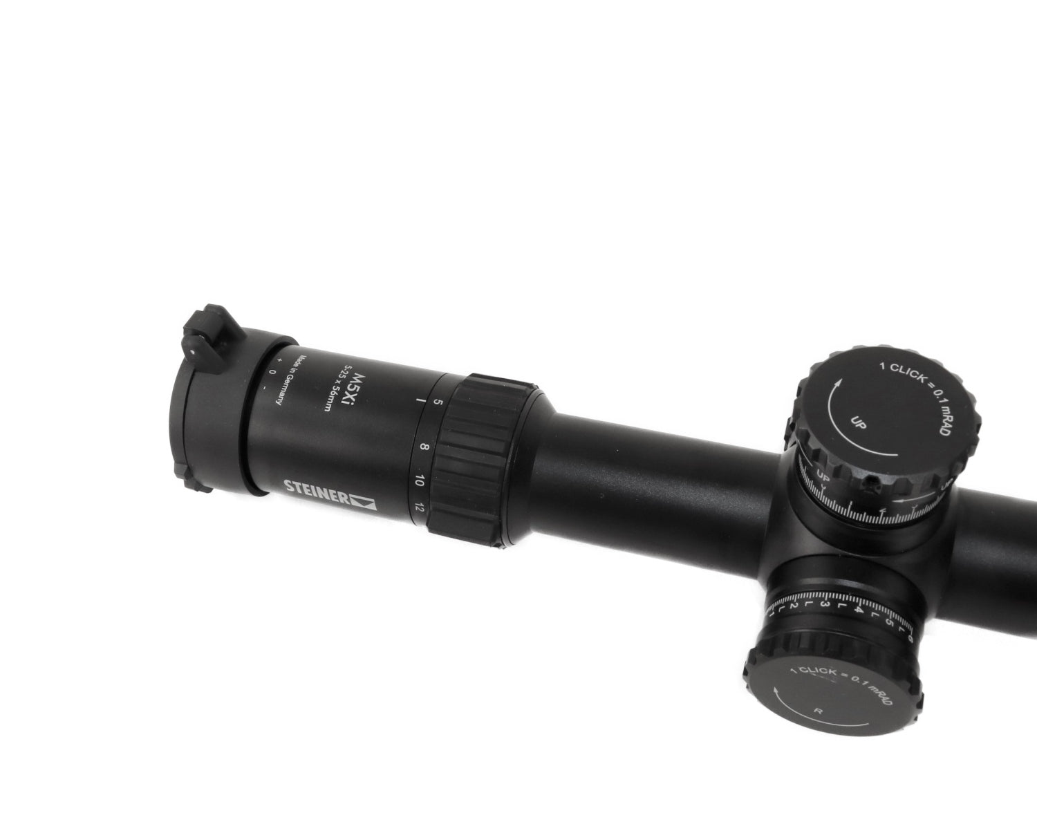 Steiner Zielfernrohr mit Schutzkappen.