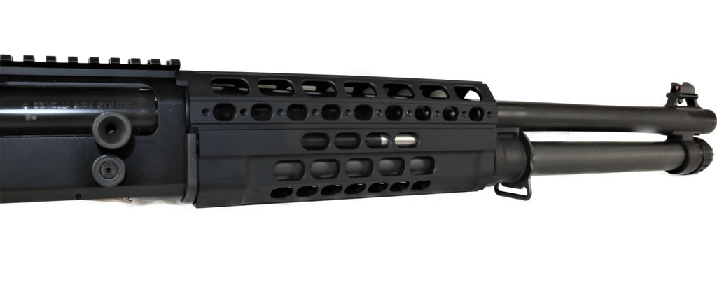 Benelli Schrotflinte, schwarz, seitlich.