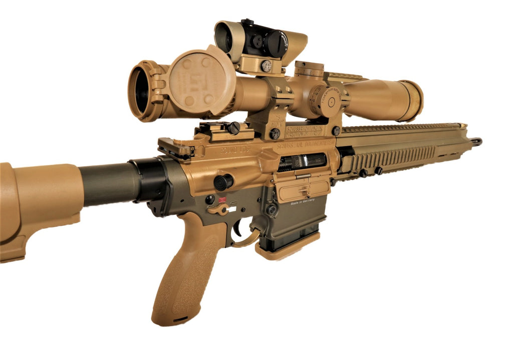 Heckler & Koch Gewehr mit Zielfernrohr.