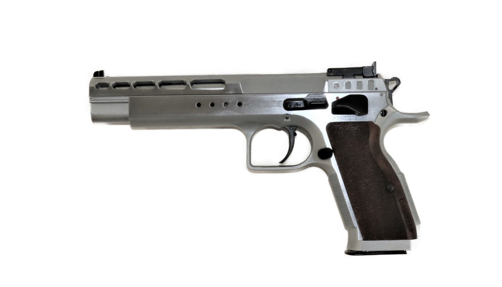 Tanfoglio Pistole mit Lüftungsschlitzen.