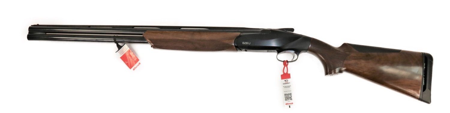 Benelli Jagdflinte mit Holzschaft.