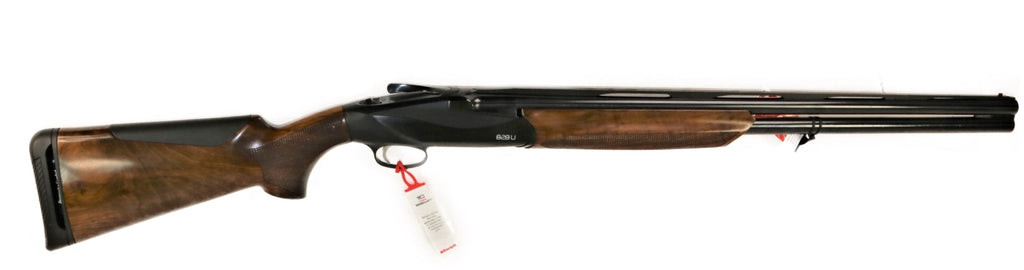 Benelli Jagdflinte mit Holzschaft.