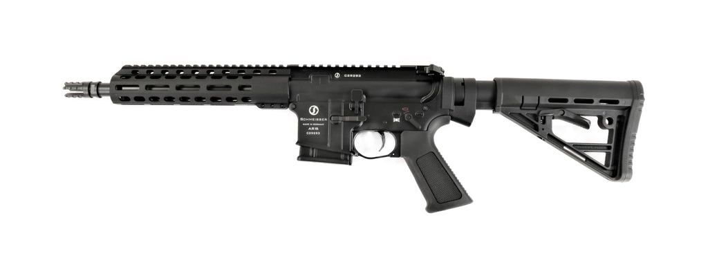 Schmeisser Gewehr, schwarz, seitliche Ansicht.