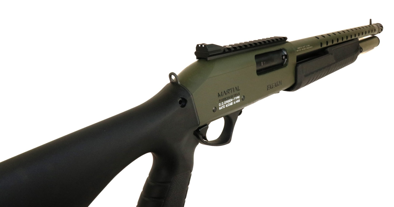 FABARM Schrotflinte, grüner Vorderschaft.