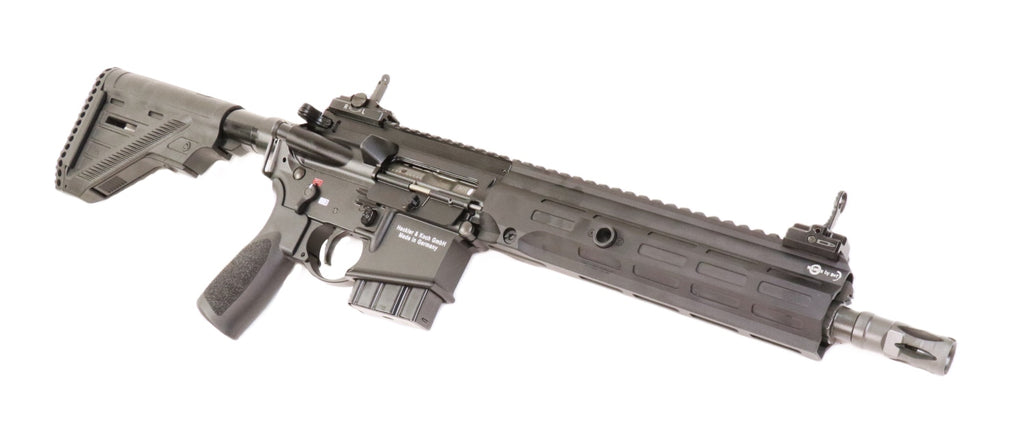 Heckler & Koch Gewehr, schwarz.