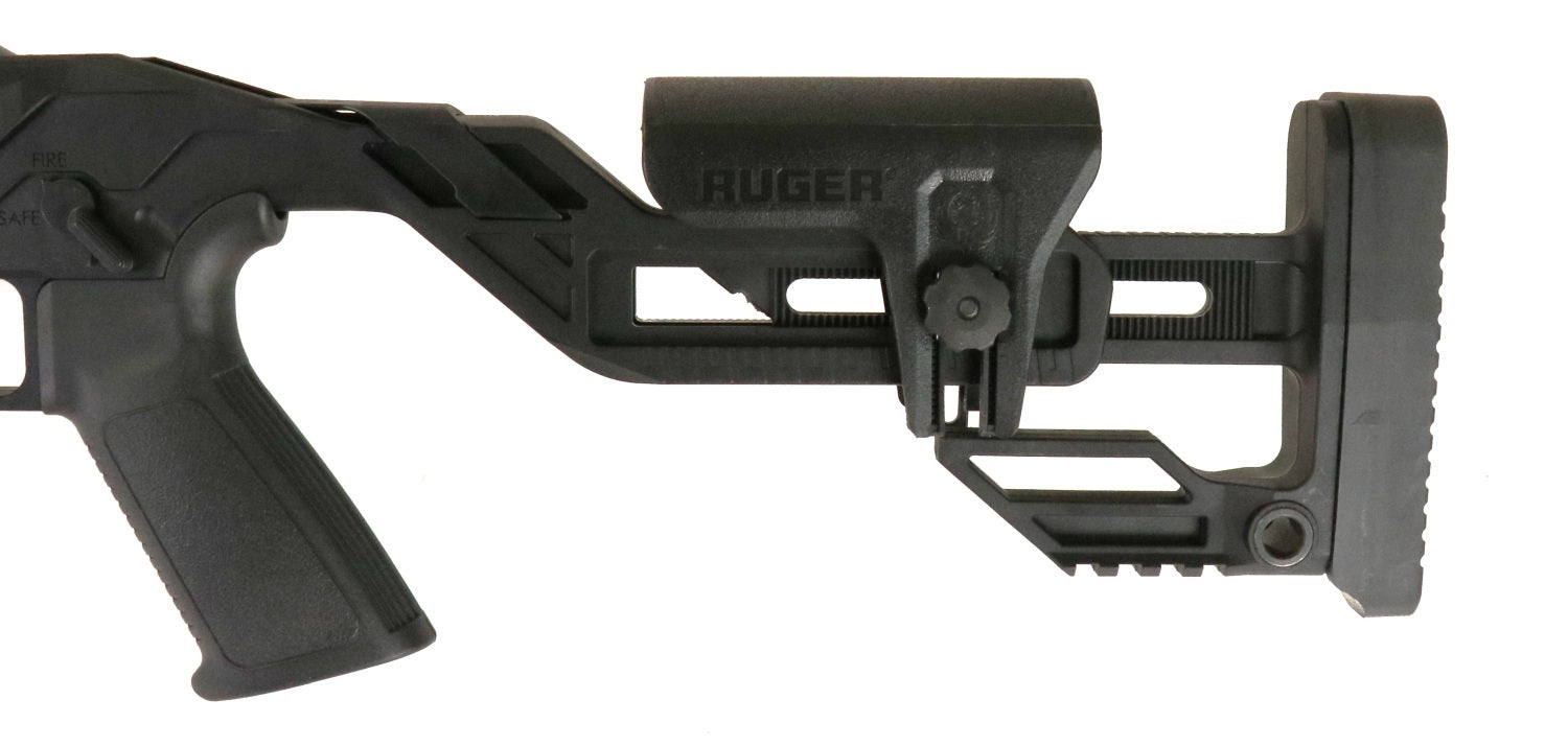 Ruger Präzisionsgewehr, schwarz, seitlich.
