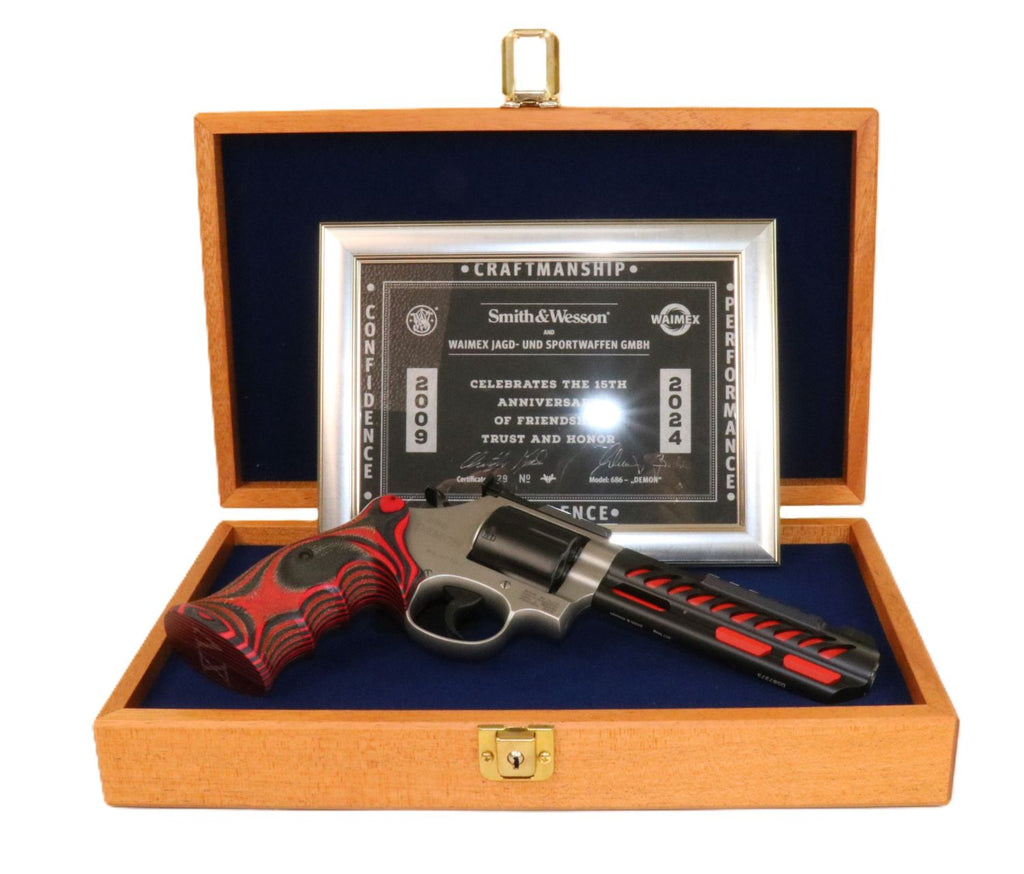 Smith & Wesson Revolver, rot.