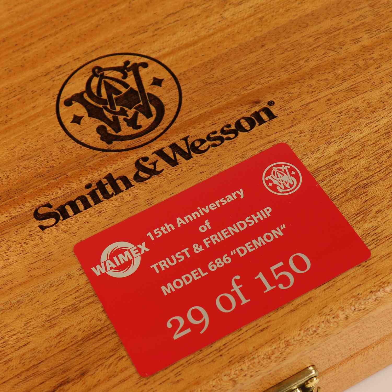 Smith & Wesson Revolver, rot.