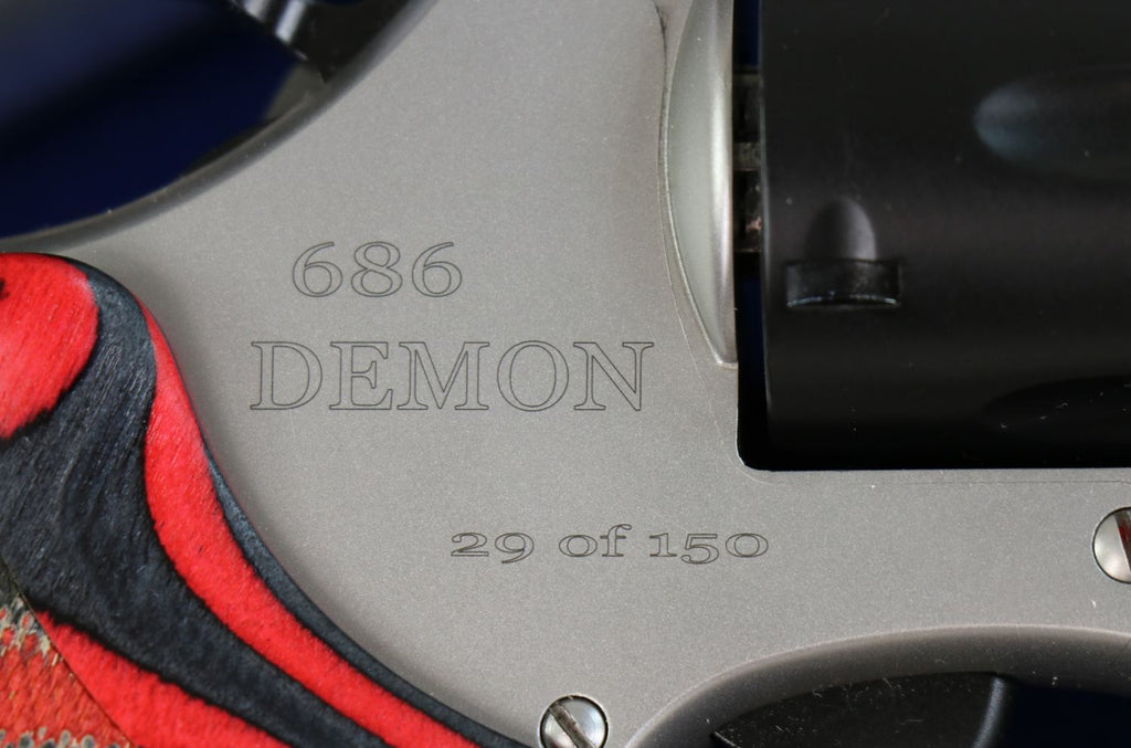 Smith & Wesson Revolver, rot.