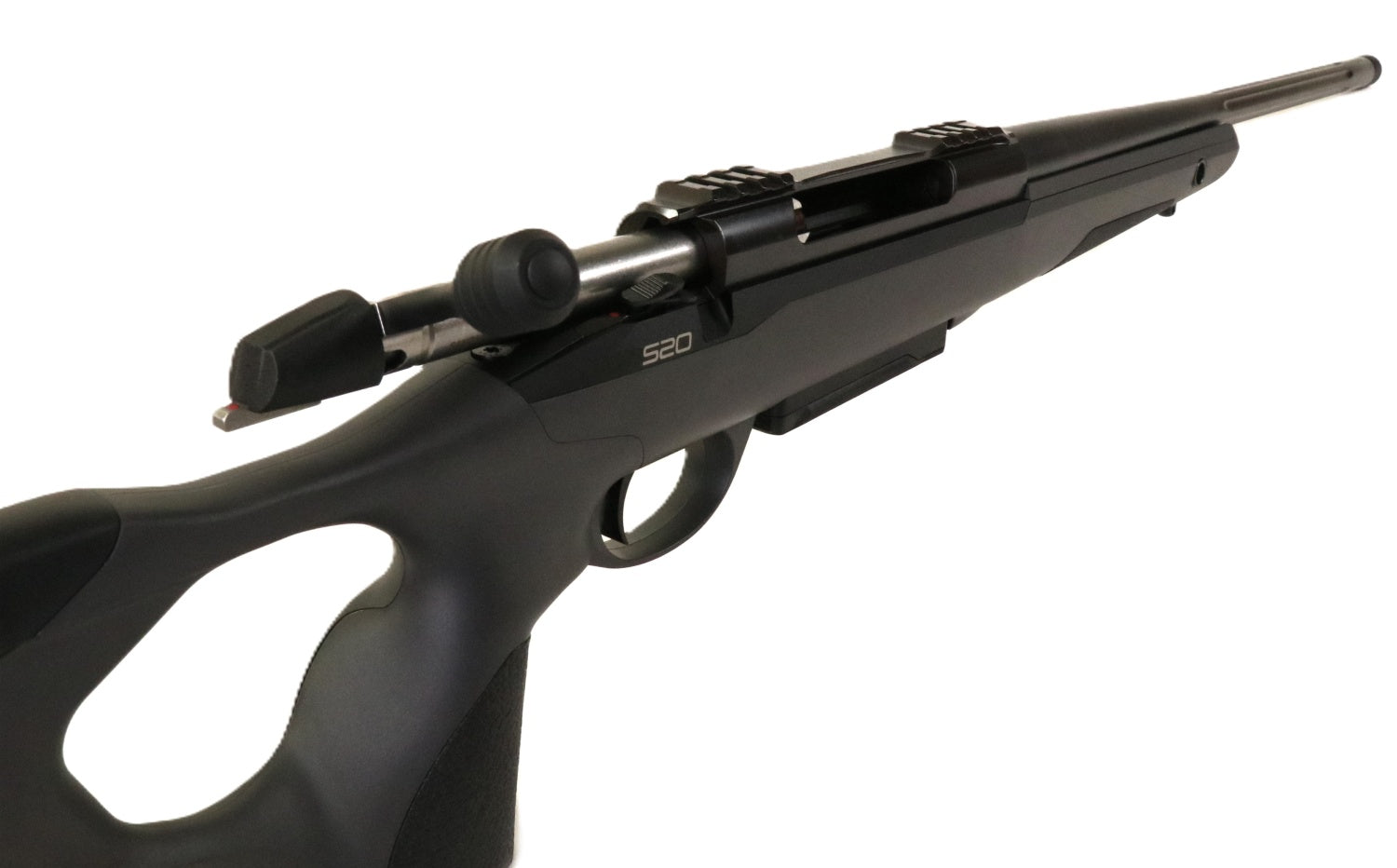 Schwarzes SAKO Gewehr seitlich Ansicht.