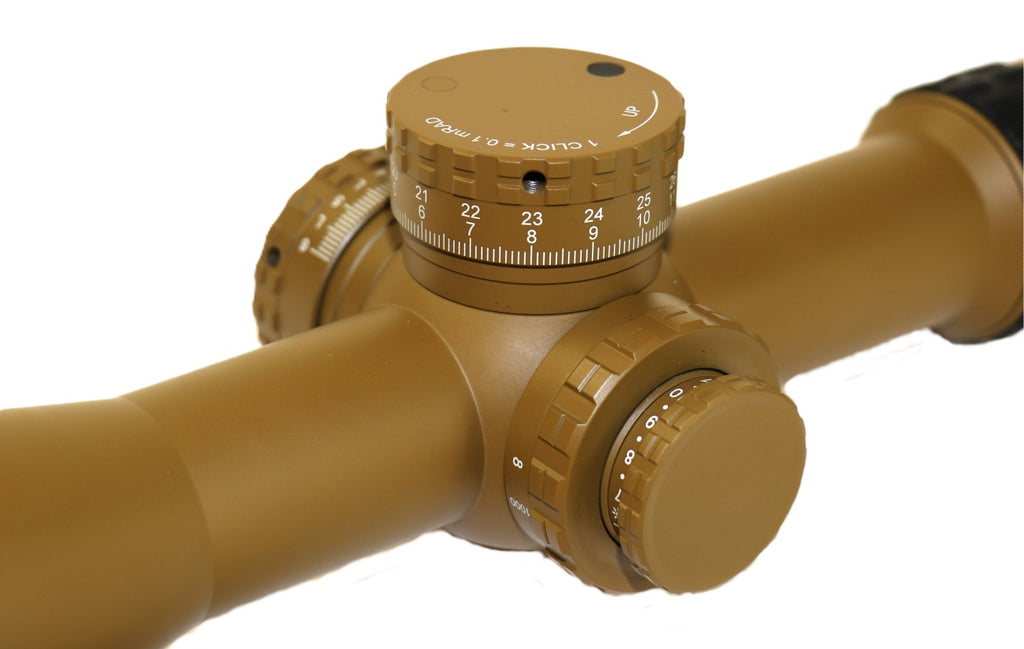 Steiner Zielfernrohr mit Schutzkappen.