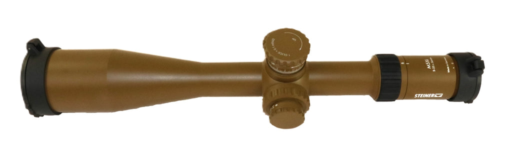 Steiner Zielfernrohr mit Schutzkappen.