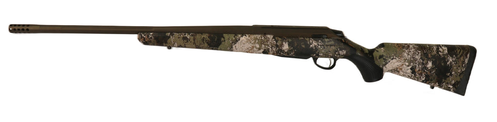 Tikka Gewehr mit Tarnmuster.