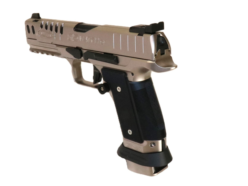 Walther Pistole, silber, Nahaufnahme.